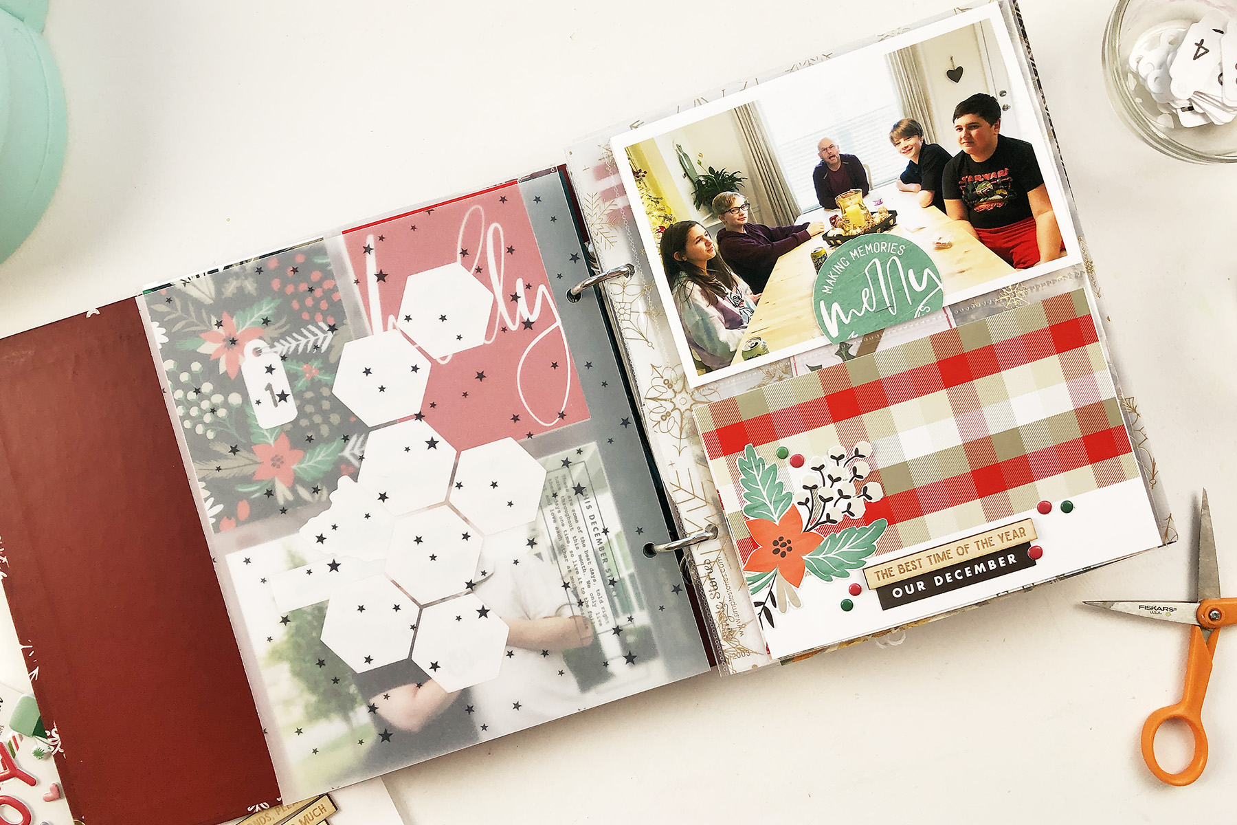 Larkindesign December Daily 2019 Day 01 ft. Sahlin Studio Holly Days